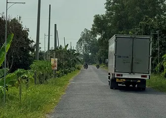 Trụ điện chờ dây điện