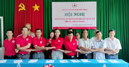 Thực hiện tốt công tác nhân đạo, chăm lo hộ nghèo, cận nghèo