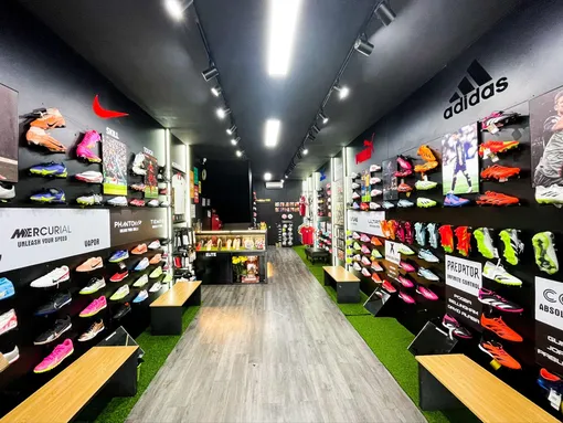 Neymar Sport - 10+ năm kinh doanh giày đá banh chính hãng uy tín tại TPHCM