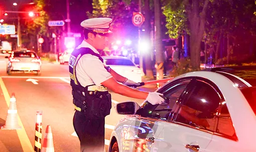 Hàn Quốc đau đầu với nạn lạm dụng rượu bia