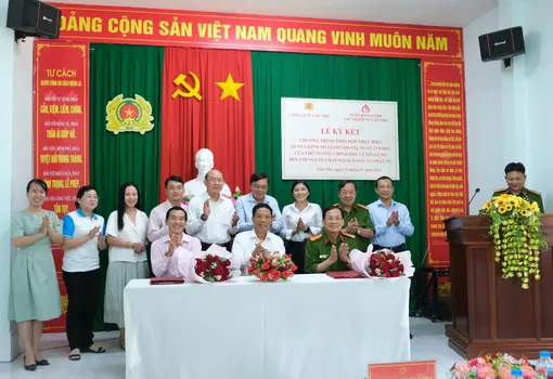 Ký kết phối hợp thực hiện chương trình tín dụng đối với người chấp hành xong án phạt tù