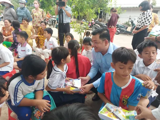 Tiếp tục nâng cao văn hóa đọc cho thiếu niên, nhi đồng