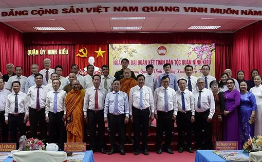 Ninh Kiều tổ chức Ngày hội đại đoàn kết toàn dân tộc mừng Ðảng, mừng Xuân