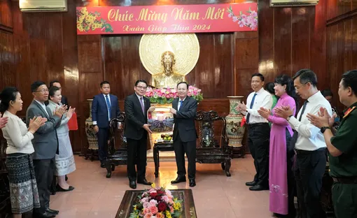 Lãnh đạo thành phố tiếp Đoàn đại biểu cấp cao tỉnh Champasak