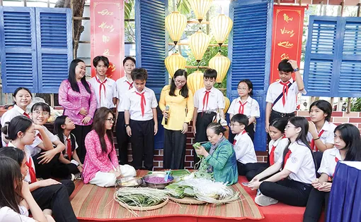 Học cách ăn Tết của ông bà