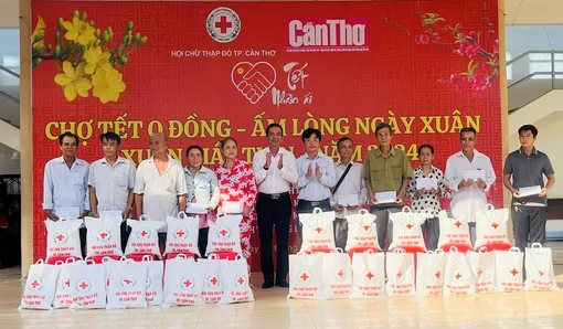 Chợ Tết 0 đồng - Ấm lòng ngày Xuân