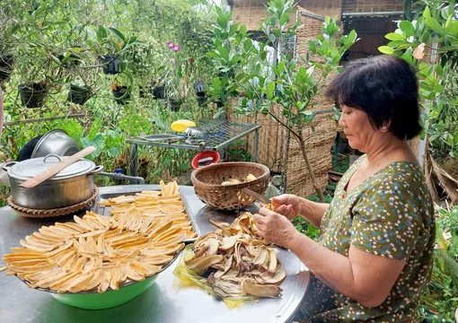 Còn má, Tết đẹp biết chừng nào!