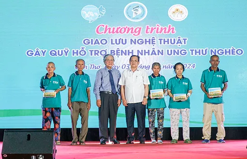Giao lưu nghệ thuật gây quỹ trên 1,592 tỉ đồng hỗ trợ bệnh nhân ung thư nghèo
