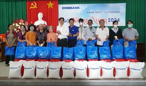 Eximbank Chi nhánh Cần Thơ đem xuân ấm đến hộ gia đình khó khăn ở quận Ninh Kiều
