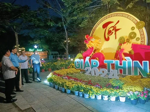 Vườn hoa xuân Cần Thơ bắt đầu phục vụ từ tối 27 Tết