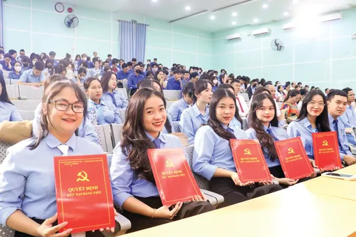 Khát vọng tuổi trẻ