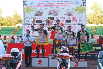 Tay đua Phạm Minh Chiến vô địch hệ chuyên nghiệp giải đua xe mô tô toàn quốc vòng đua tại Cần Thơ