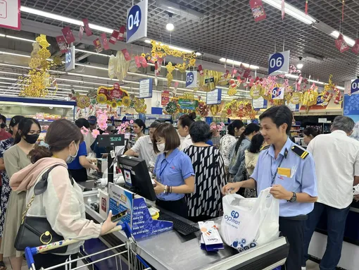 Điểm kinh doanh hàng hóa, dịch vụ trở lại hoạt động bình thường sau Tết