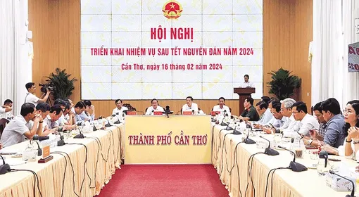Ðoàn kết, thống nhất, chung sức, chung lòng hoàn thành mục tiêu đề ra trong năm mới