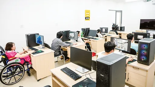 Nhiều cơ hội học nghề, việc làm cho người yếu thế