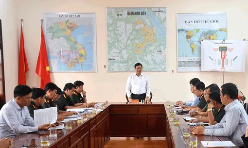 Lãnh đạo thành phố kiểm tra công tác tuyển quân