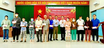 Agribank Chi nhánh tỉnh Hậu Giang chung tay vì người nghèo Xuân Giáp Thìn 2024