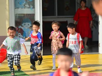 Chi phí nuôi con ở Trung Quốc cao hàng đầu thế giới