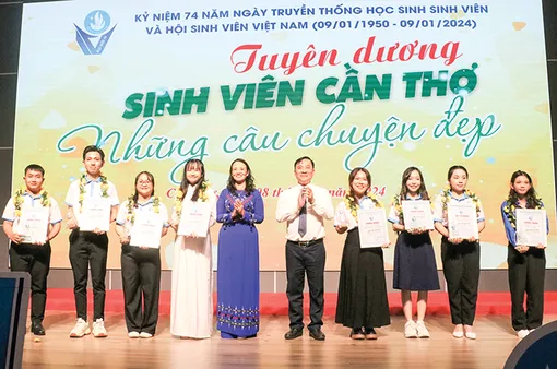 Sinh viên Cần Thơ - Những câu chuyện đẹp