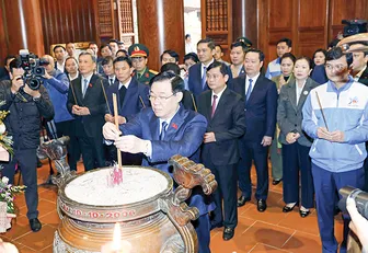Chủ tịch Quốc hội Vương Đình Huệ dâng hương tại Khu Di tích quốc gia đặc biệt Kim Liên, Khu Di tích lịch sử quốc gia Truông Bồn