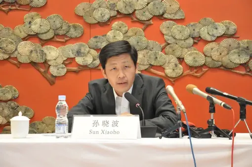 Trung Quốc kêu gọi “không tấn công hạt nhân phủ đầu”