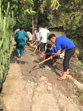 Đoàn viên thanh niên tham gia đảm bảo an toàn giao thông