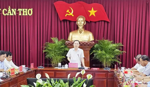 Khẩn trương khảo sát, nghiên cứu, đề xuất thực hiện Dự án chống ngập, tăng cường khả năng thích ứng với biến đổi khí hậu, kết hợp chỉnh trang đô thị của TP Cần Thơ