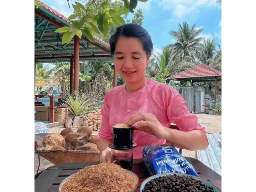 Độc đáo cà phê dừa