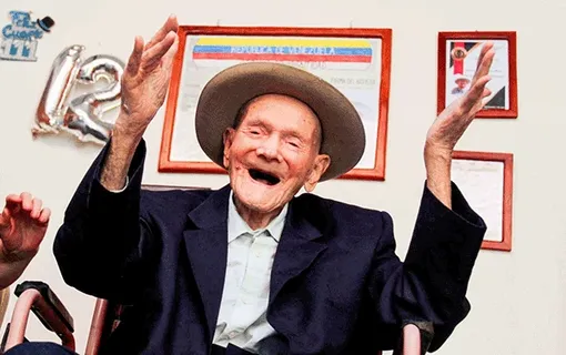 Cụ ông cao tuổi nhất thế giới qua đời