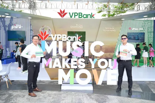 Runner rạng rỡ trong ngày nhận BIB VPBank Can Tho Music Night Run 2024