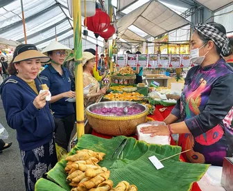 Lễ hội Bánh dân gian Nam Bộ thu hút đông đảo du khách