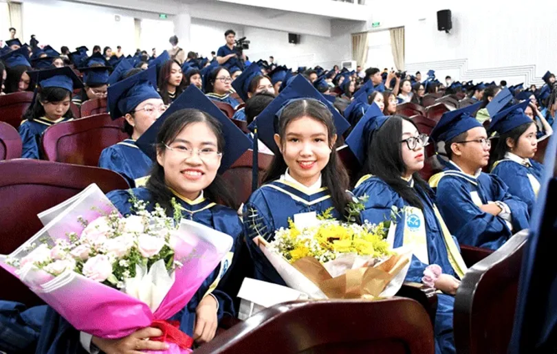 Trường Đại học Trà Vinh: Trao bằng tốt nghiệp cho hơn 700 tân cử nhân, kỹ sư