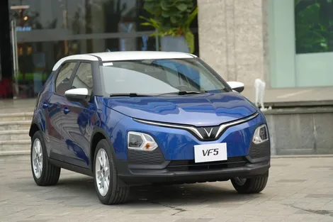 VinFast dẫn đầu thị trường ô tô Việt Nam