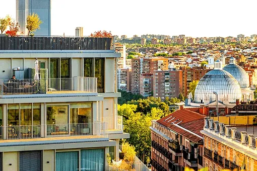 Tác động ngược của “thị thực vàng”