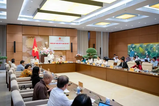 Phó Chủ tịch Thường trực Quốc hội Trần Thanh Mẫn dự Phiên họp toàn thể của Ủy ban Văn hóa, Giáo dục