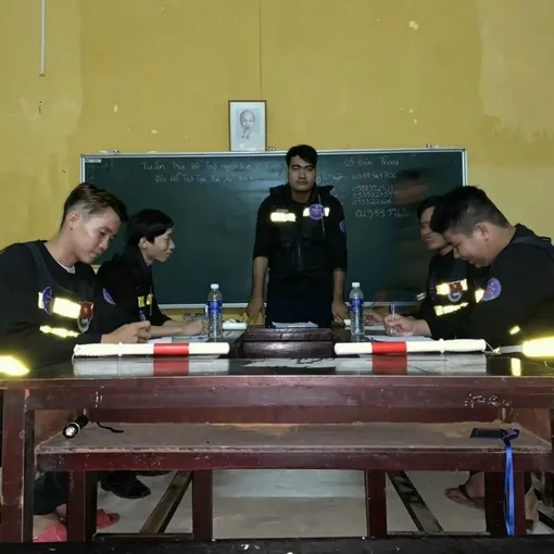 Đội SOS Hậu Giang