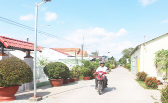 កម្មា​ភិបាល​អស់​ពី​ចិត្ត​ដើម្បី​តំ​បន់​ជន​បទ​