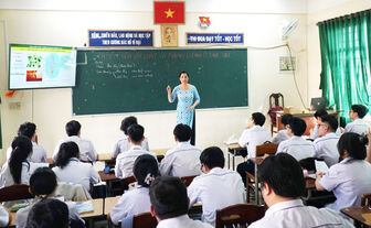 ការ​អប់រំ​នៅ​កឹង​ធើ ឆ្ពោះ​ទៅ​រក​ទិស​ដៅ​លើក​កម្ពស់​គុណ​ភាព​និង​ទំ​នើប​