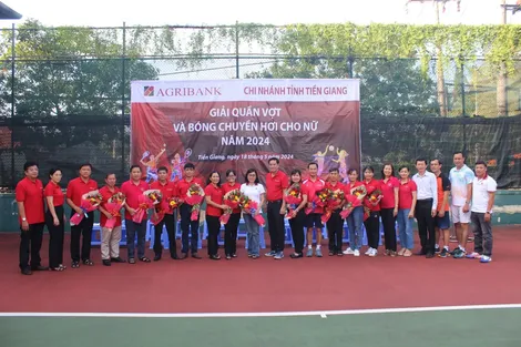 Giải quần vợt và bóng chuyền hơi nữ năm 2024 Agribank Tiền Giang thành công tốt đẹp