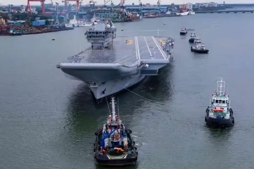 Ấn Độ đóng tàu sân bay thứ ba