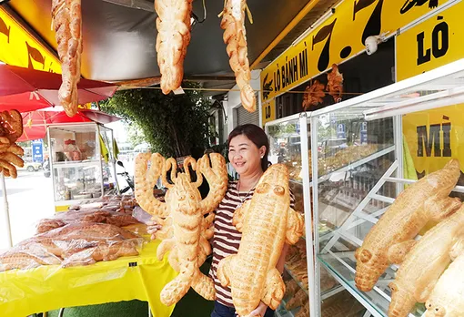 Bánh mì khổng lồ tạo hình động vật ở Cần Thơ