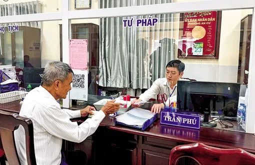 Hướng đến sự hài lòng của người dân