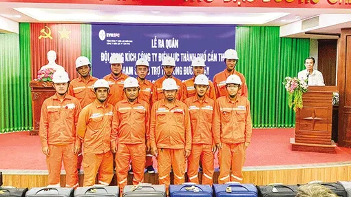 EVNSPC huy động 350 kỹ sư, công nhân hỗ trợ thi công Dự án đường dây 500kV