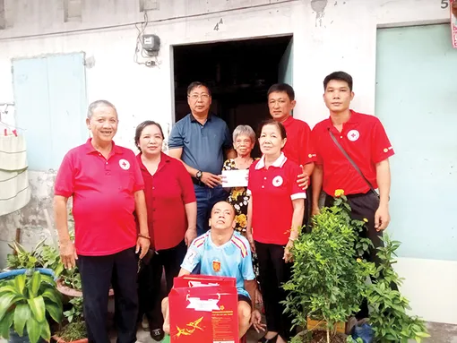 Vận động tổ chức nhiều hoạt động xã hội và trợ giúp nhân đạo