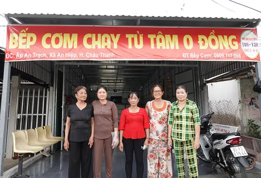 Cơm chay 0 đồng, ấm lòng bà con trong phum sóc