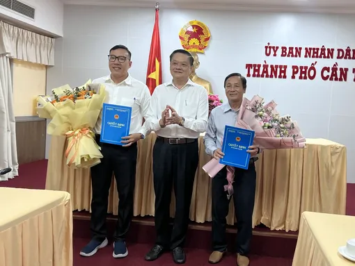 Điều động, bổ nhiệm lãnh đạo Sở Tài nguyên và Môi trường và Ban Quản lý các khu chế xuất và công nghiệp Cần Thơ