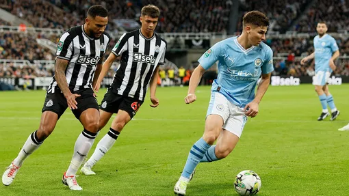 Newcastle không ủng hộ Man City
