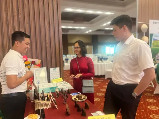 Tạo lợi thế cạnh tranh từ việc xây dựng, phát triển thương hiệu số cá nhân