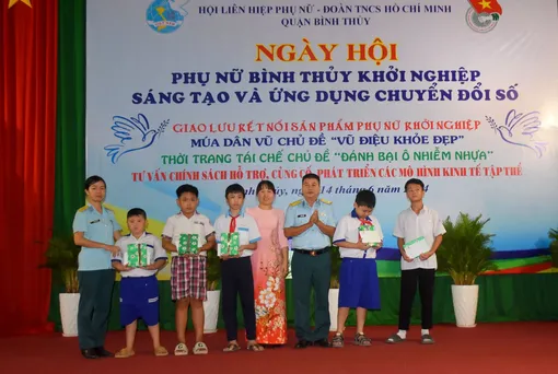Ngày hội phụ nữ Bình Thủy sáng tạo 
khởi nghiệp