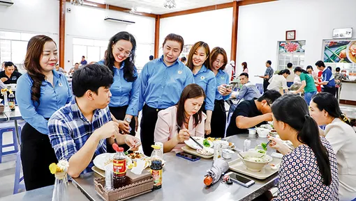 Tích cực bảo vệ, chăm lo đoàn viên, người lao động